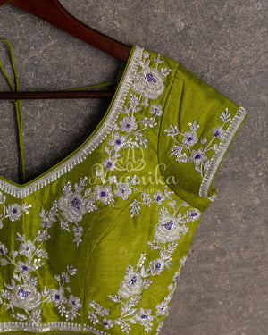 Shaded georgette saree in light pink and mehendi green shades