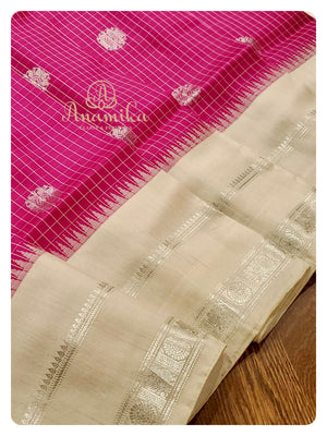 Pink/Cream combo Gadwal Pattu saree