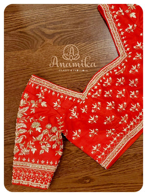 Offwhite chikankari organza with red kanchi border
